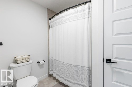 65 Jubilation Drive, St. Albert, AB - Indoor Photo Showing Bathroom