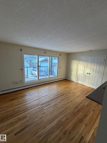 13 11008 124 St, Edmonton, AB - Indoor