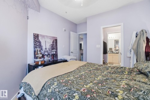 205 9910 111 Street, Edmonton, AB - Indoor Photo Showing Bedroom