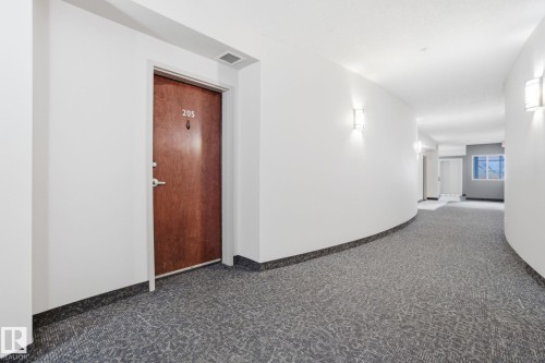 205 9910 111 Street, Edmonton, AB - Indoor Photo Showing Other Room