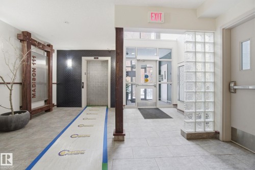 205 9910 111 Street, Edmonton, AB - Indoor Photo Showing Other Room