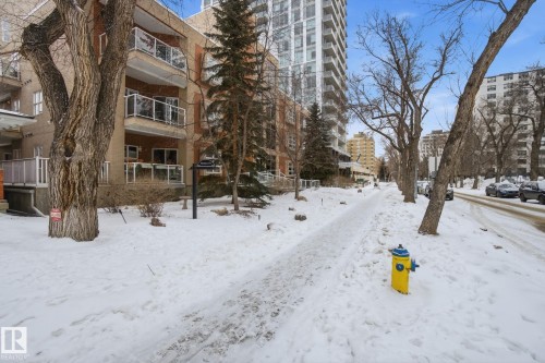 205 9910 111 Street, Edmonton, AB - Outdoor