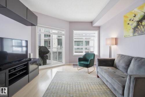 205 9910 111 Street, Edmonton, AB - Indoor Photo Showing Living Room