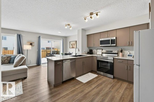 2037 Westerra Loop, Stony Plain, AB - Indoor Photo Showing Kitchen