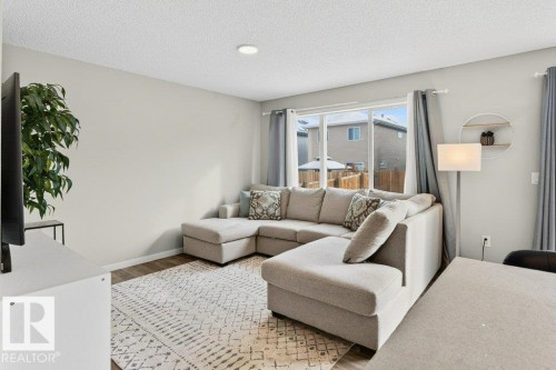 2037 Westerra Loop, Stony Plain, AB - Indoor Photo Showing Living Room