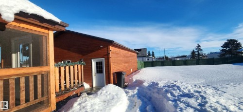 View of snow covered exterior - 5216 - 53 Avenue, Clyde, AB - Outdoor