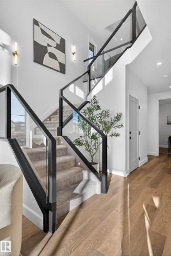 213 Paterson Link, Edmonton, AB - Indoor Photo Showing Other Room