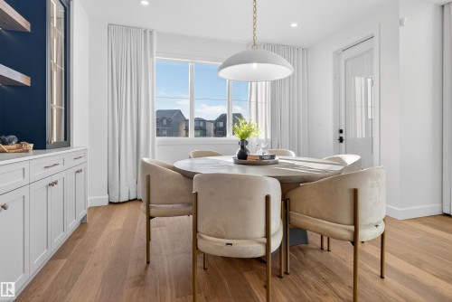 213 Paterson Link, Edmonton, AB - Indoor Photo Showing Dining Room
