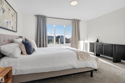 213 Paterson Link, Edmonton, AB - Indoor Photo Showing Bedroom