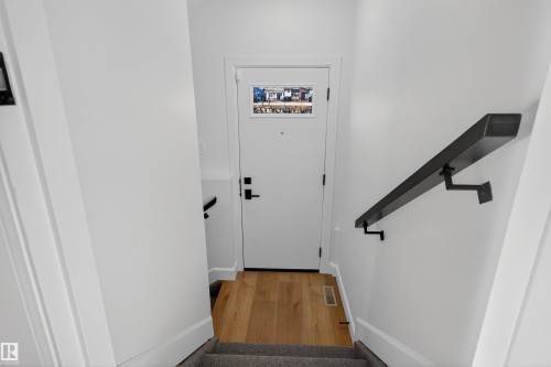 213 Paterson Link, Edmonton, AB - Indoor Photo Showing Other Room