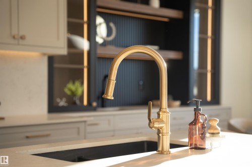 213 Paterson Link, Edmonton, AB - Indoor