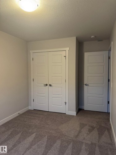 5316 Godson Point(E), Edmonton, AB - Indoor Photo Showing Garage