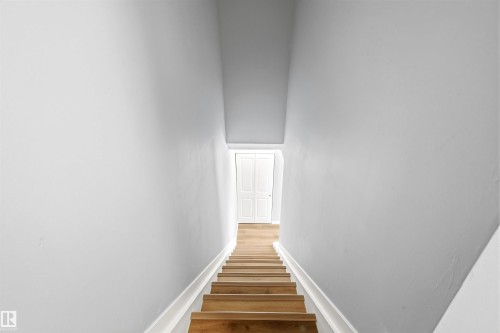 655 Abbottsfield Road, Edmonton, AB - Indoor Photo Showing Other Room