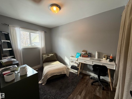 4825 55 Avenue, Drayton Valley, AB - Indoor