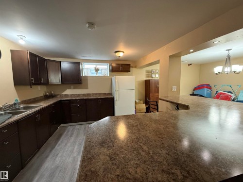 4825 55 Avenue, Drayton Valley, AB - Indoor Photo Showing Kitchen With Double Sink