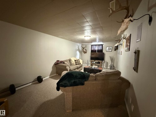 4825 55 Avenue, Drayton Valley, AB - Indoor