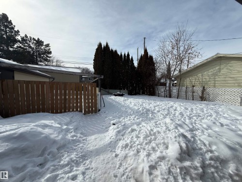 4825 55 Avenue, Drayton Valley, AB - Outdoor