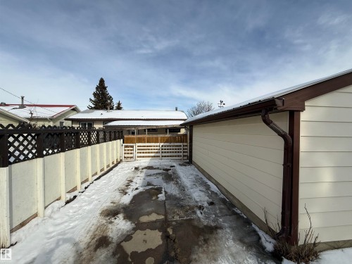 4825 55 Avenue, Drayton Valley, AB - Outdoor With Exterior