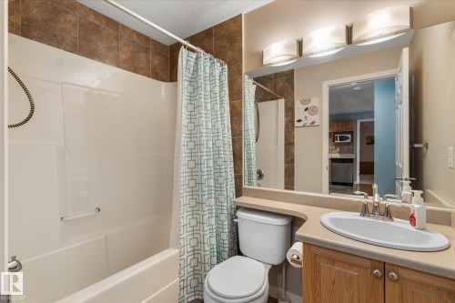 117 5005 165 Avenue, Edmonton, AB - Indoor Photo Showing Bathroom