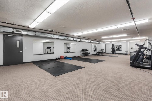 117 5005 165 Avenue, Edmonton, AB - Indoor Photo Showing Garage