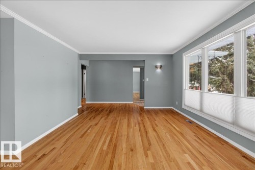 9415 128A Avenue, Edmonton, AB - Indoor Photo Showing Other Room