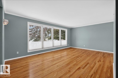 9415 128A Avenue, Edmonton, AB - Indoor Photo Showing Other Room