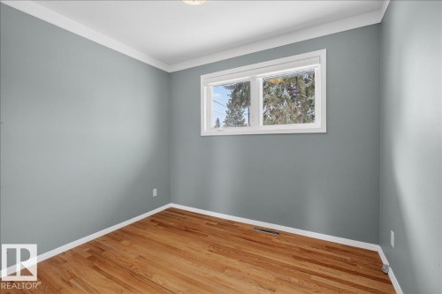 9415 128A Avenue, Edmonton, AB - Indoor Photo Showing Other Room