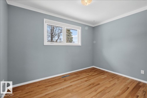 9415 128A Avenue, Edmonton, AB - Indoor Photo Showing Other Room