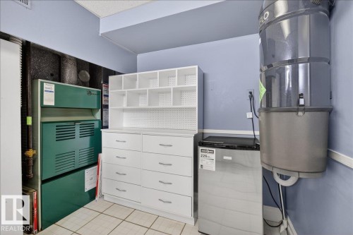 9415 128A Avenue, Edmonton, AB - Indoor