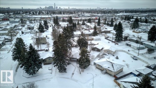 9415 128A Avenue, Edmonton, AB - Outdoor With View