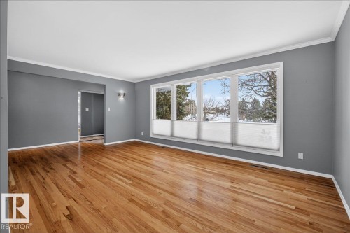 9415 128A Avenue, Edmonton, AB - Indoor Photo Showing Other Room