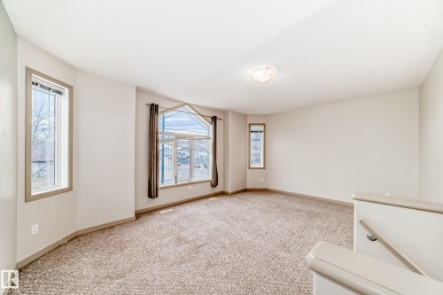 5930 165 Avenue, Edmonton, AB - Indoor Photo Showing Other Room