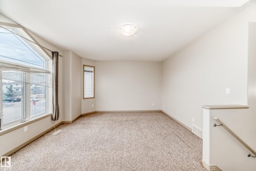 5930 165 Avenue, Edmonton, AB - Indoor Photo Showing Other Room