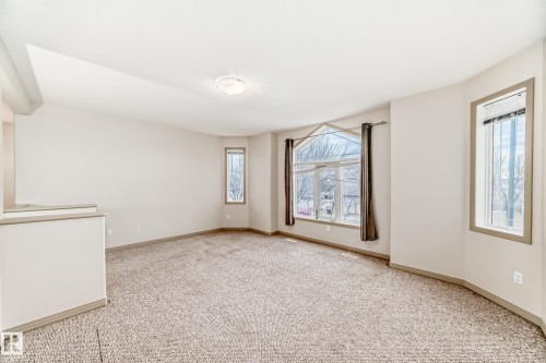 5930 165 Avenue, Edmonton, AB - Indoor Photo Showing Other Room