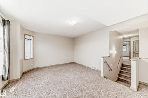 5930 165 Avenue, Edmonton, AB - Indoor Photo Showing Other Room
