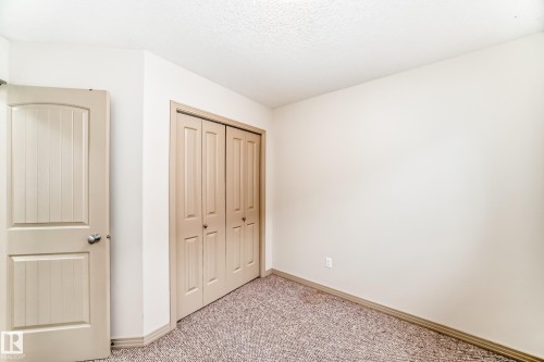 5930 165 Avenue, Edmonton, AB - Indoor Photo Showing Other Room