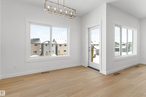 2244 4 Avenue, Edmonton, AB - Indoor Photo Showing Other Room