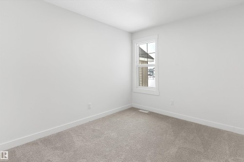 2244 4 Avenue, Edmonton, AB - Indoor Photo Showing Other Room