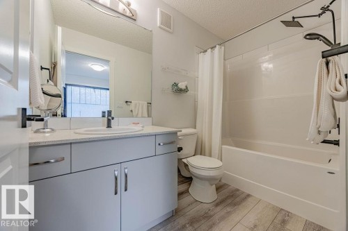 63 50 Mclaughlin Drive, Spruce Grove, AB - Indoor Photo Showing Bathroom
