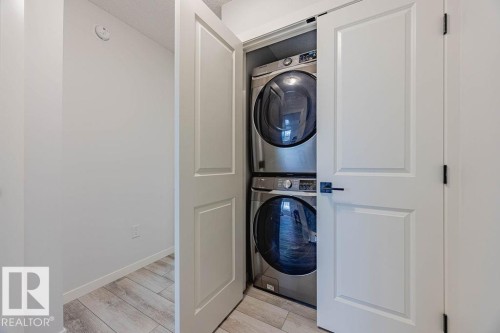 63 50 Mclaughlin Drive, Spruce Grove, AB - Indoor Photo Showing Laundry Room