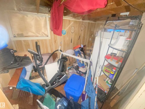 7727 112S Avenue, Edmonton, AB - Indoor