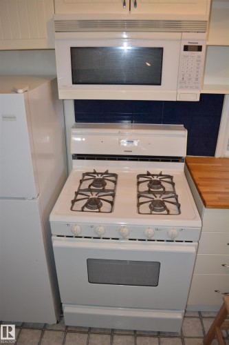 7727 112S Avenue, Edmonton, AB - Indoor