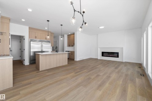 1077 Cristall Crescent, Edmonton, AB - Indoor With Fireplace