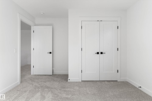 1077 Cristall Crescent, Edmonton, AB - Indoor Photo Showing Other Room