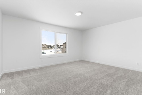 1077 Cristall Crescent, Edmonton, AB - Indoor Photo Showing Other Room
