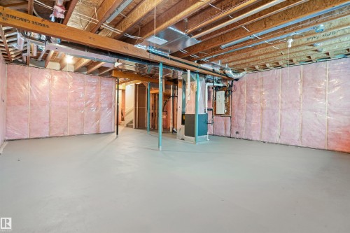 1077 Cristall Crescent, Edmonton, AB - Indoor Photo Showing Basement