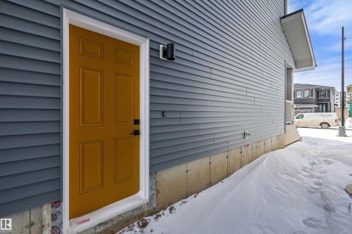 1077 Cristall Crescent, Edmonton, AB - Outdoor With Exterior