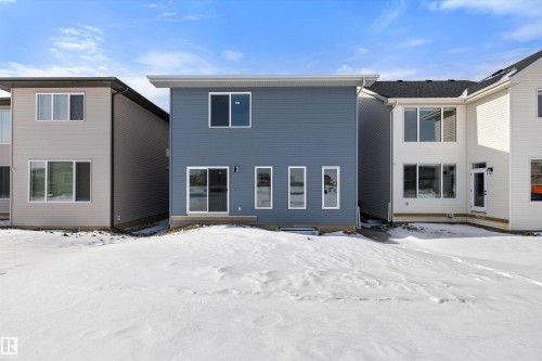 1077 Cristall Crescent, Edmonton, AB - Outdoor