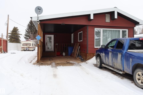 Carport - 56 4204 47St., Wetaskiwin, AB - Outdoor With Exterior