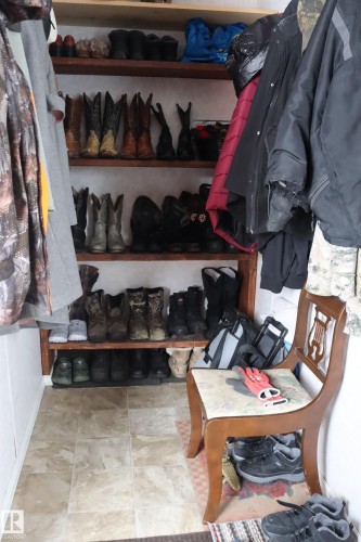 Front entry - 56 4204 47St., Wetaskiwin, AB - Indoor Photo Showing Other Room